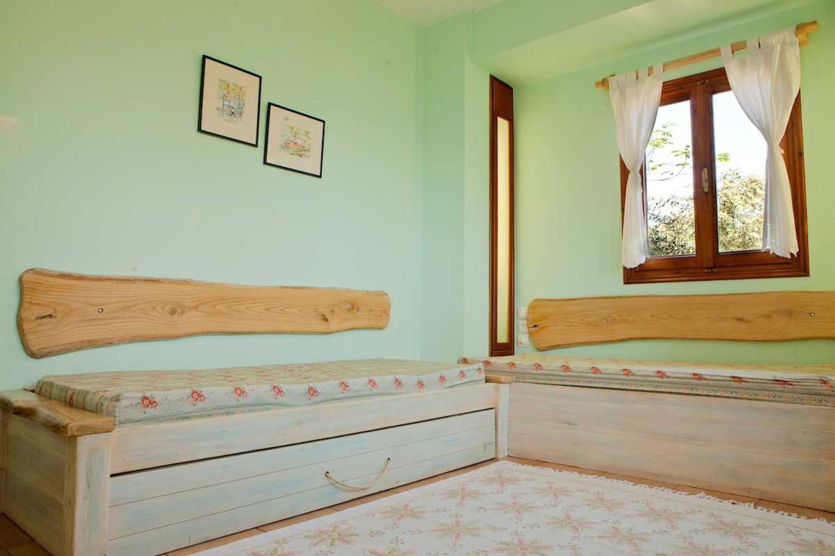 Victoria'S Guesthouse Дамухари Экстерьер фото