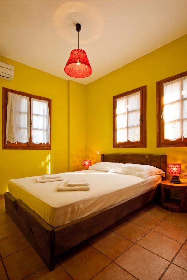 Victoria'S Guesthouse Дамухари Экстерьер фото