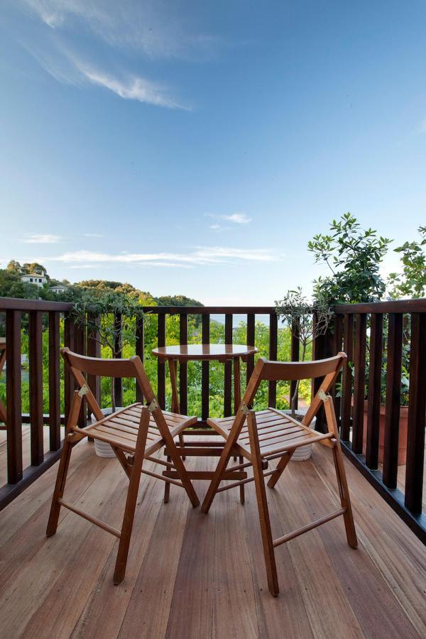 Victoria'S Guesthouse Дамухари Экстерьер фото