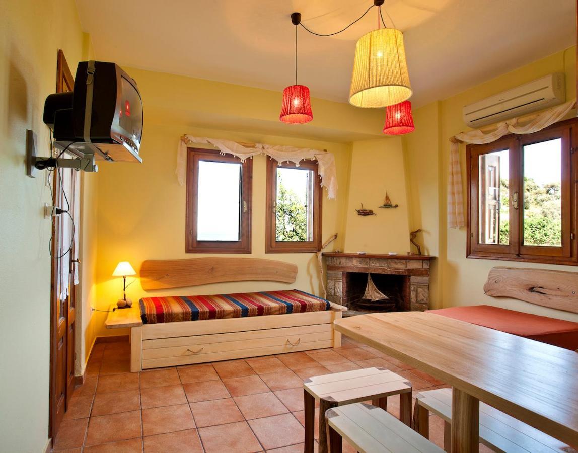 Victoria'S Guesthouse Дамухари Экстерьер фото