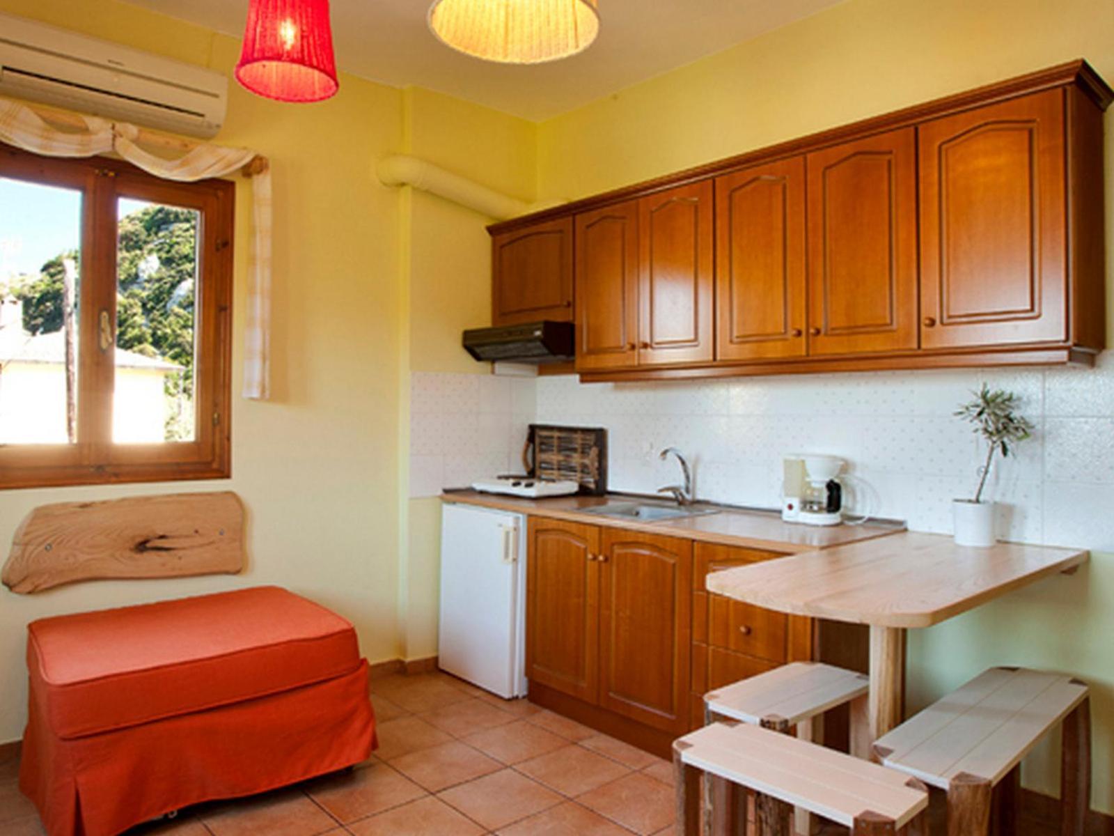 Victoria'S Guesthouse Дамухари Экстерьер фото