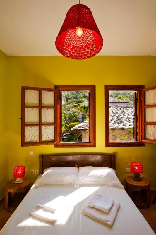 Victoria'S Guesthouse Дамухари Экстерьер фото