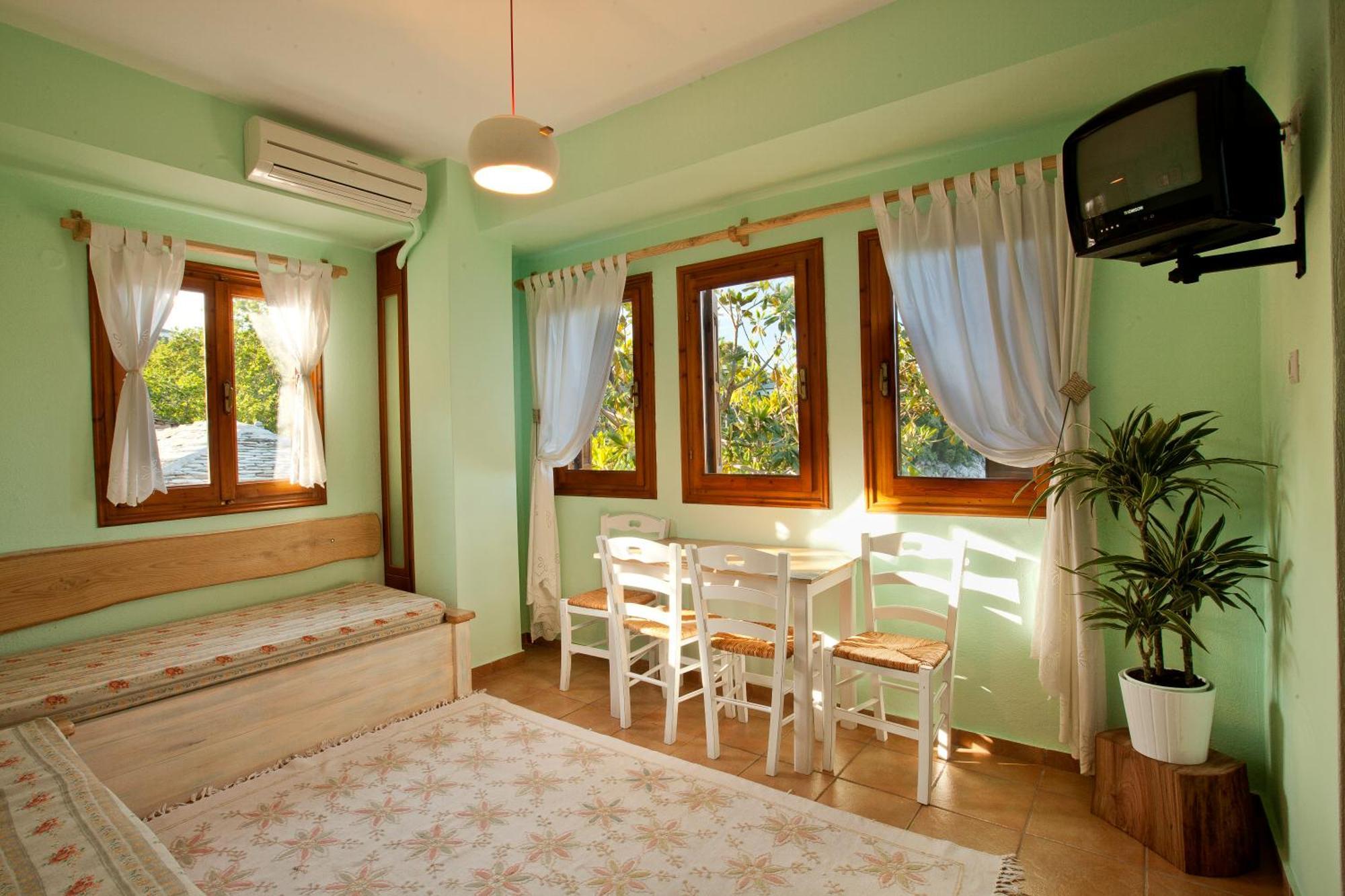 Victoria'S Guesthouse Дамухари Экстерьер фото